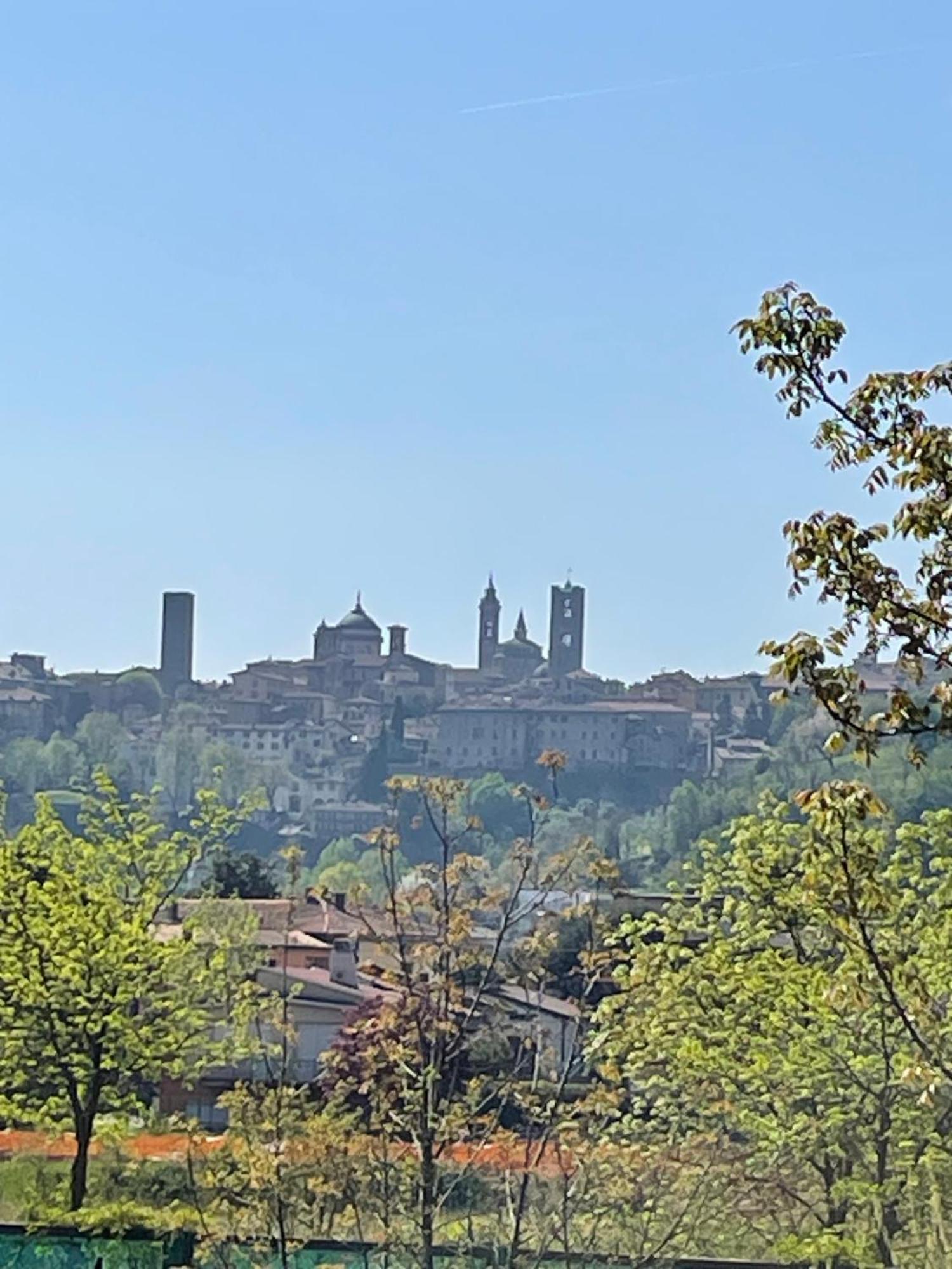 Casa Laura Appartement Bergamo Buitenkant foto